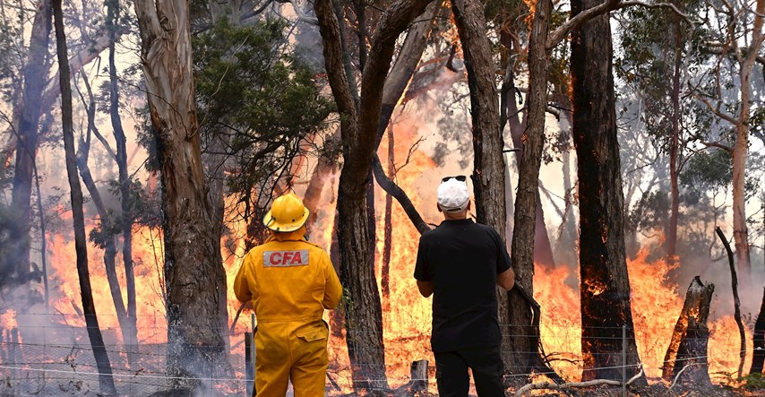 Gore kuće u australskim požarima, a toplinski val tek slijedi