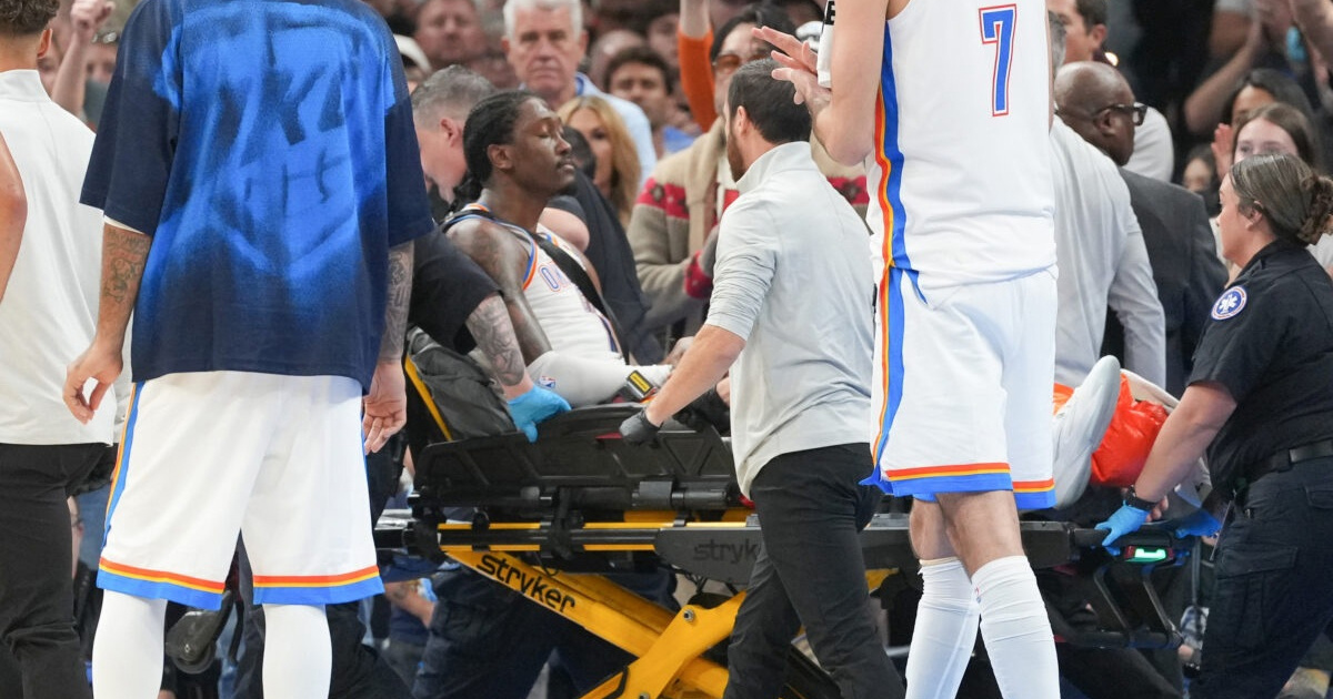 VIDEO Užasna ozljeda NBA zvijezde. Slomio nogu pri pokušaju zakucavanja