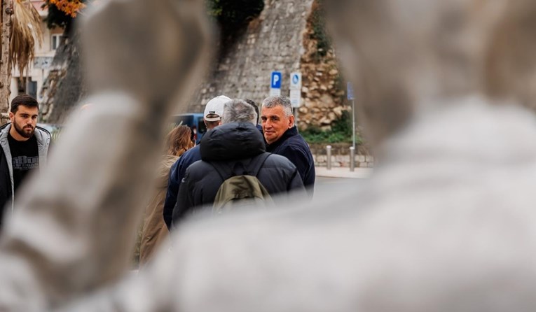 Bulj: Stop zamjeni stanovništva. Raspisat ću referendum o uvozu radne snage