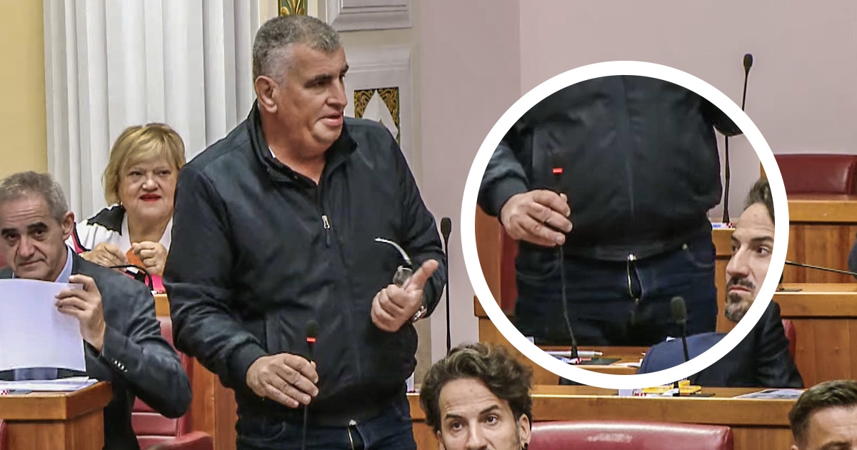 Bulju u saboru bio otkopčan šlic. Njonjo: Rekao bih vam nešto, ali neću