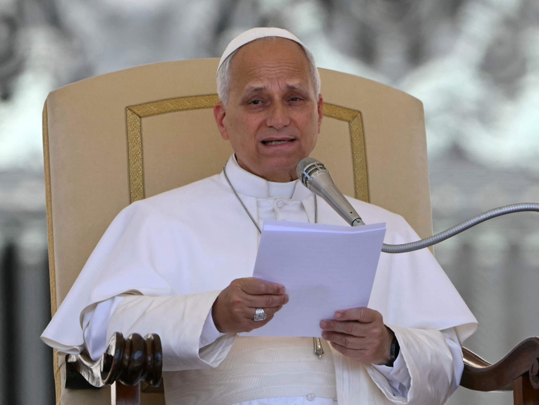 Papa Lav osuđuje svjetske čelnike koji "hrane ratove dok milijuni gladuju"
