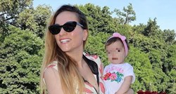 Pamela Ramljak objavila fotke s kćerinog prvog rođendana, slavilo se na bazenu