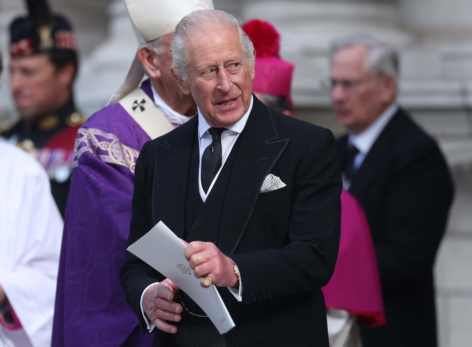 Kralj Charles ide u Vatikan. Bit će prvi britanski monarh koji će moliti s papom