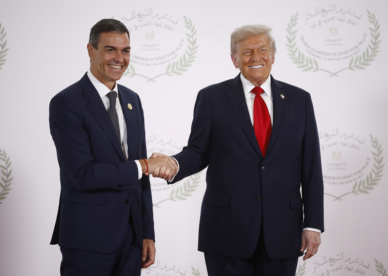 Španjolski premijer: Ako Amerika krene na Grenland, to je smrtna presuda NATO-u