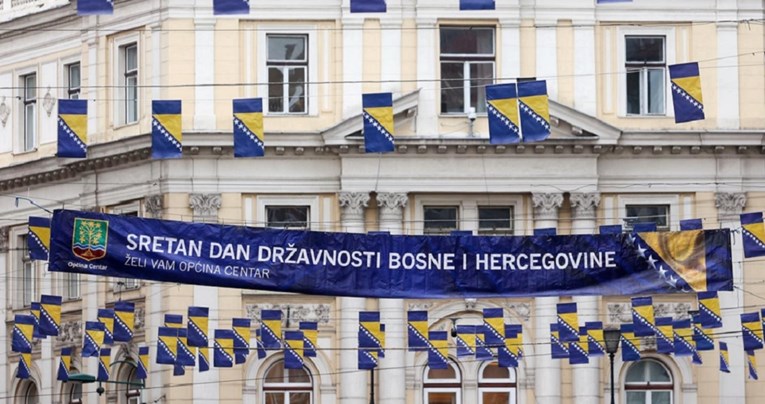 BiH danas slavi Dan državnosti, vlasti Republike Srpske ne priznaju taj praznik