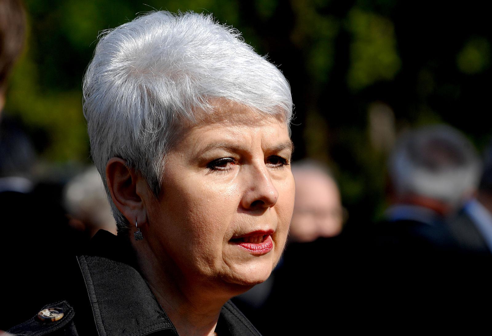 Kosor: Očekujem da nesposobna von der Leyen odmah suspendira pregovore sa Srbijom