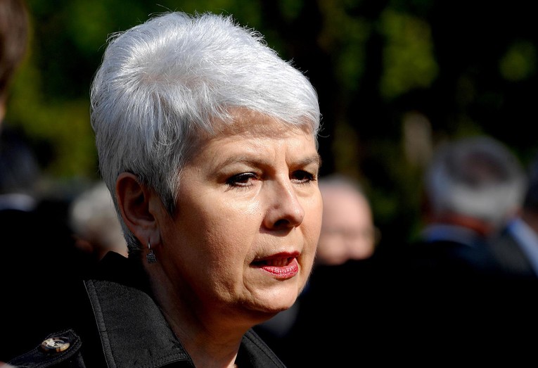 Kosor: Očekujem da nesposobna von der Leyen odmah suspendira pregovore sa Srbijom