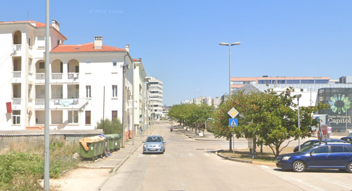 Mladić nađen na cesti u Zadru, umro u bolnici. Izboden je nožem?