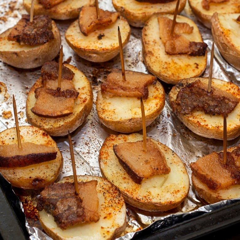 Nekoć skroman obrok za radnike, a danas je jedno od omiljenijih zimskih jela