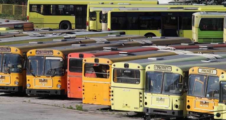 Split poklonio Mostaru 20 starih gradskih autobusa