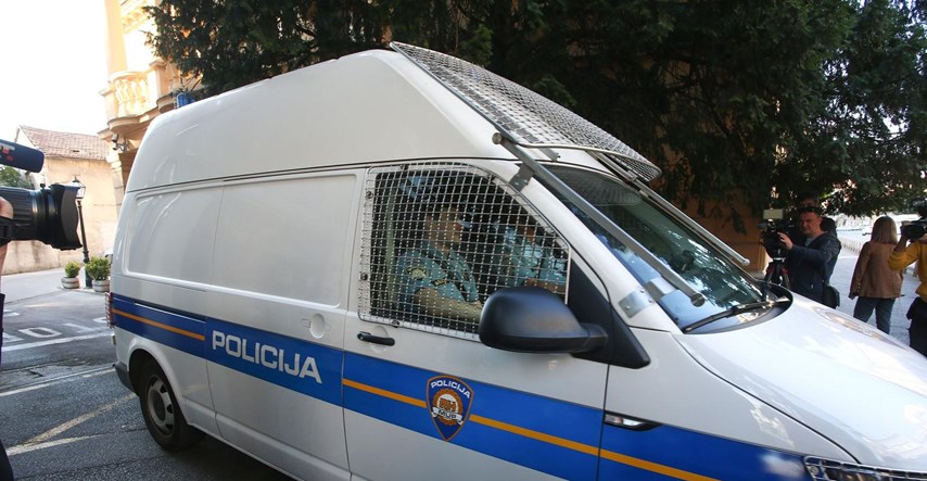 U tijeku uhićenja više osoba na području Zagreba, muljali s uvozom automobila