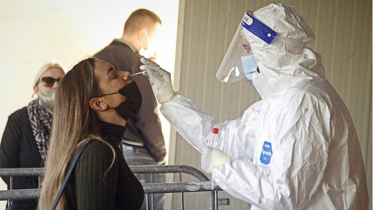 U Primorsko-goranskoj troje umrlih, 12 na respiratoru, 20 novih