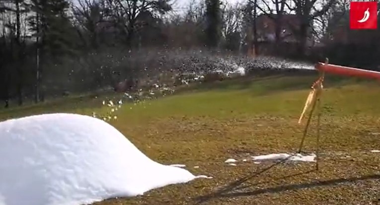 Strojevi na Cmroku pokušavaju napraviti umjetni snijeg. U Zagrebu je 16 stupnjeva