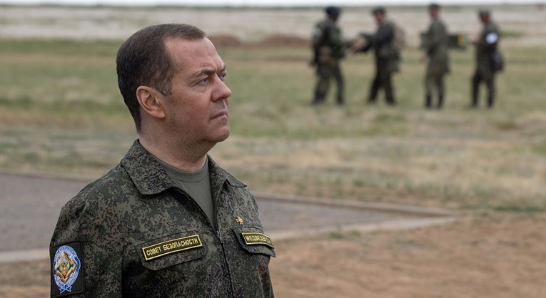 Medvedev: Spremni smo za sukob s NATO-om. Cijena će biti puno veća nego 1945.