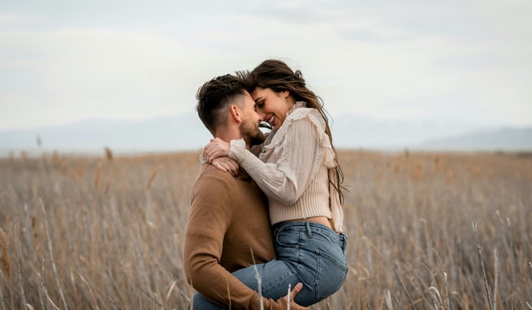 Tri znaka da vas partner voli bezuvjetno, prema psihologu