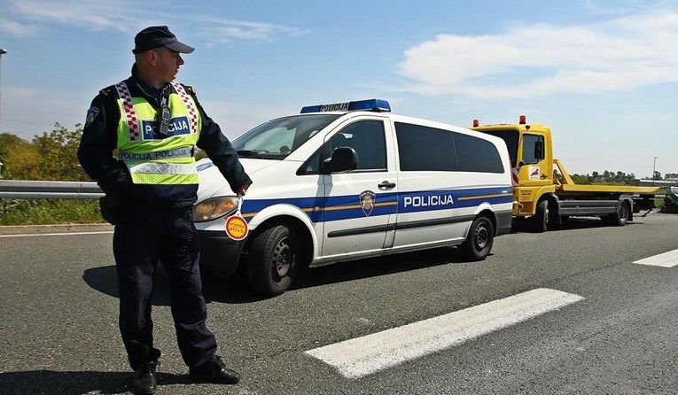 Na autocesti kod Zagreba čovjeka usmrtio kamion. Policija traži svjedoke nesreće