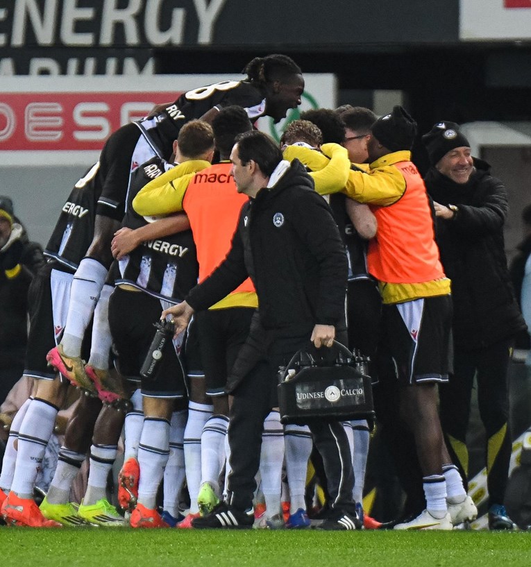 VIDEO Udinese pobijedio Romu i udaljio je od vrha