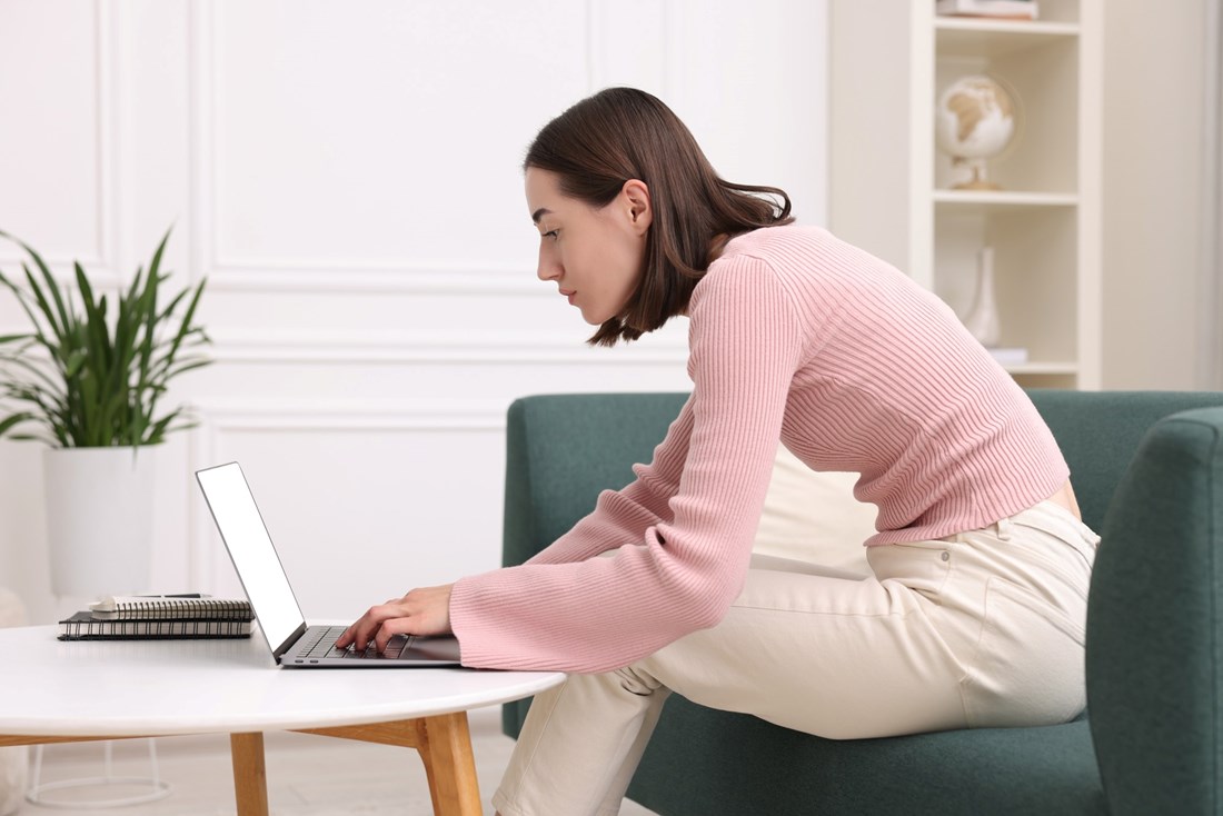 Zašto je pogrbljeno sjedenje opasnije nego što mislite