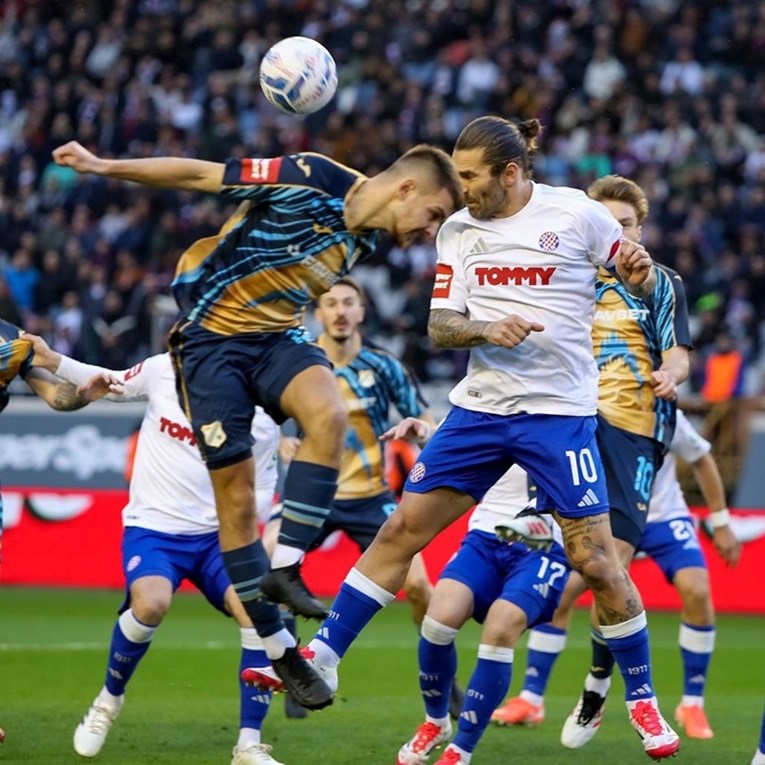 Evo što umjetna inteligencija kaže o ishodu derbija Rijeka - Hajduk