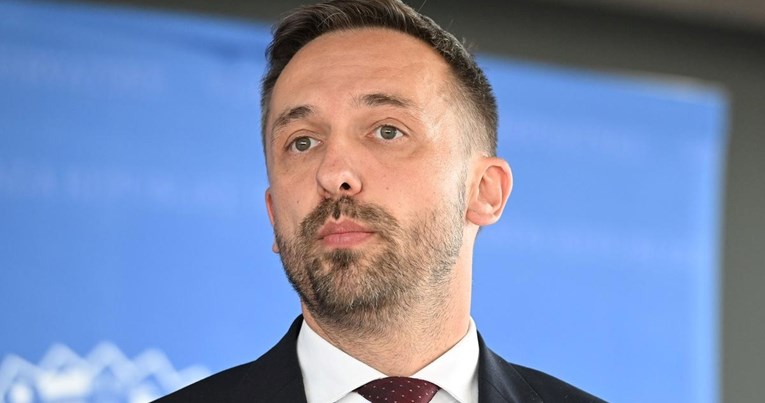 Žene prosvjeduju u više gradova. Piletić: Promijenili smo zakon