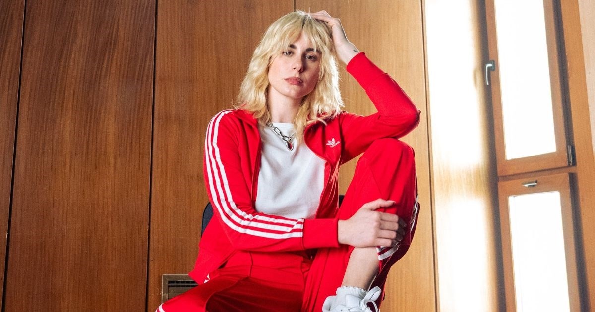 Nika Turković objavila novu pjesmu Glupan