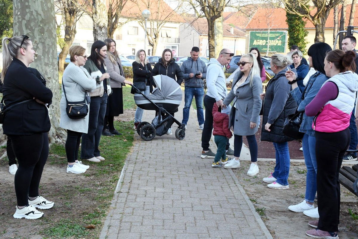 Most traži šestosatni radni dan za roditelje