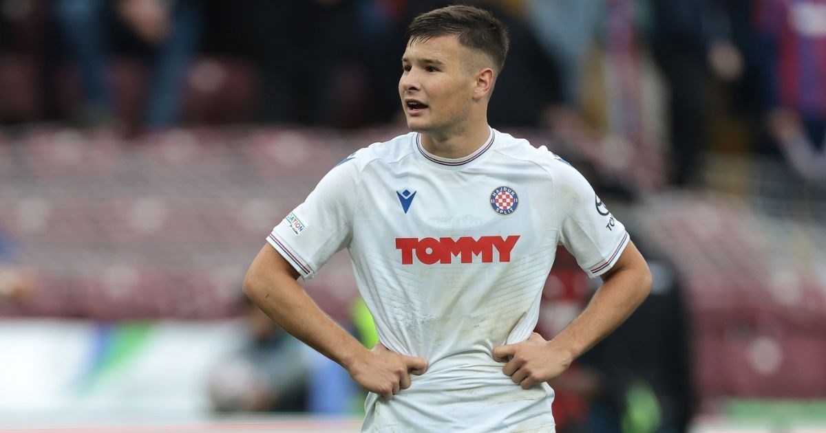 Bio je jedan od glavnih igrača Hajdukovih juniora. Sad je našao klub u SHNL-u