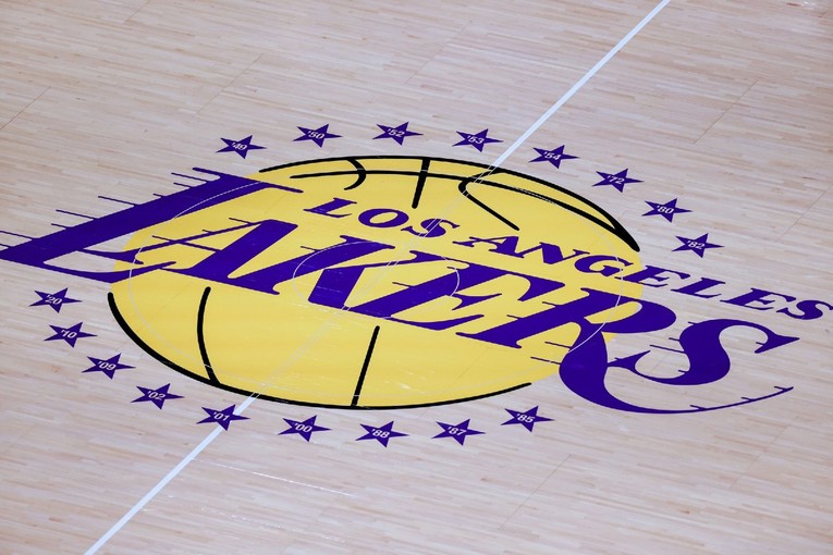 Los Angeles Lakersi prodani za rekordnih 12 milijardi dolara