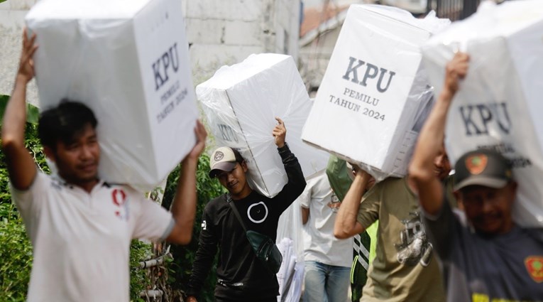 Indonezija bira novog predsjednika, 25 tisuća policajaca na ulicama