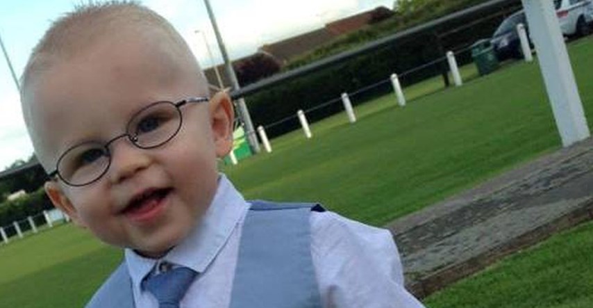 Sedmogodišnjak obrijao glavu zbog vršnjaka s rakom: "Da budemo ćelavi zajedno"