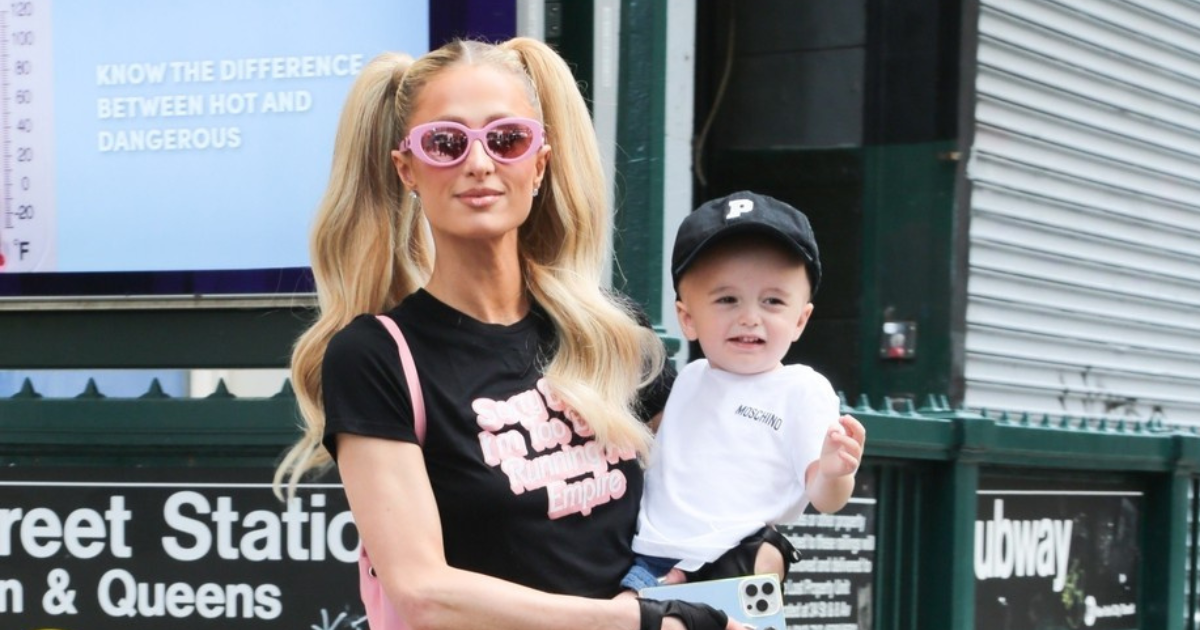Paris Hilton privukla poglede u New Yorku, bila u šopingu sa sinom Phoenixom