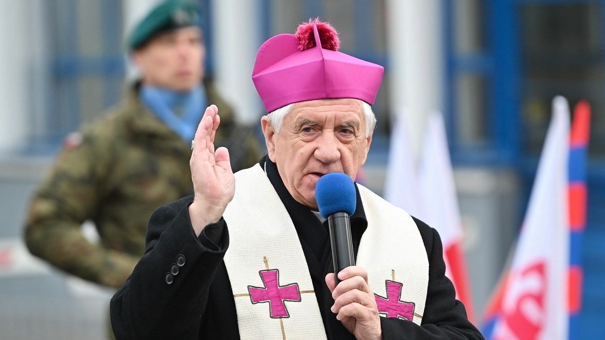 Papa prihvatio ostavku poljskog nadbiskupa koji je ignorirao pedofiliju u crkvi