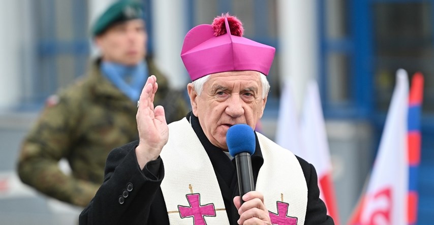 Papa prihvatio ostavku poljskog nadbiskupa koji je ignorirao pedofiliju u crkvi