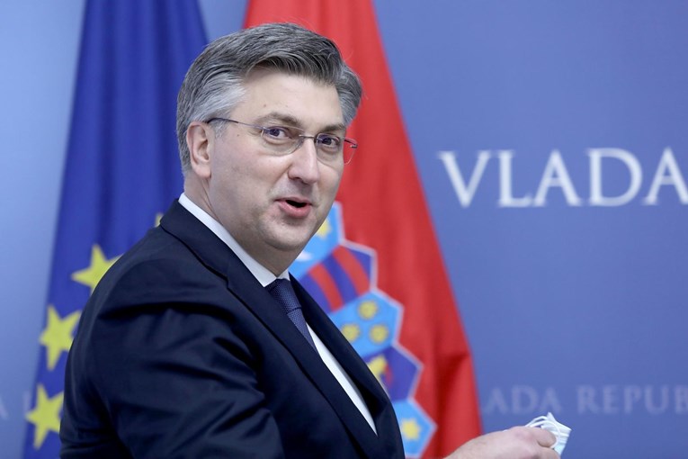 Plenković čestitao zastupnicima: "Usvojeni zakon preduvjet je obnove nakon potresa"