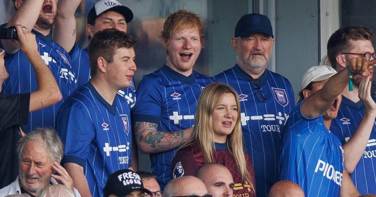 Ed Sheeran omiljenom klubu pomogao dovesti nogometaša