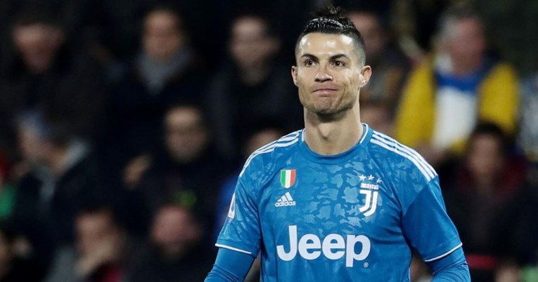 "Ronaldo je rekao da odlazi iz Italije zbog majke, a sad se slika gol kraj bazena"