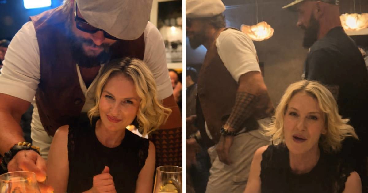 Ugledala Jasona Momou u restoranu, njegov potez ostavio ju je bez riječi