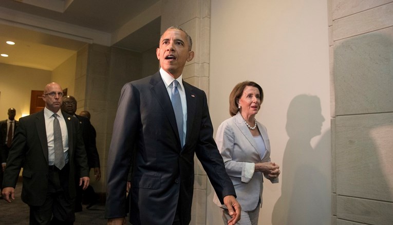 Obama i Pelosi privatno izrazili zabrinutost zbog Bidena