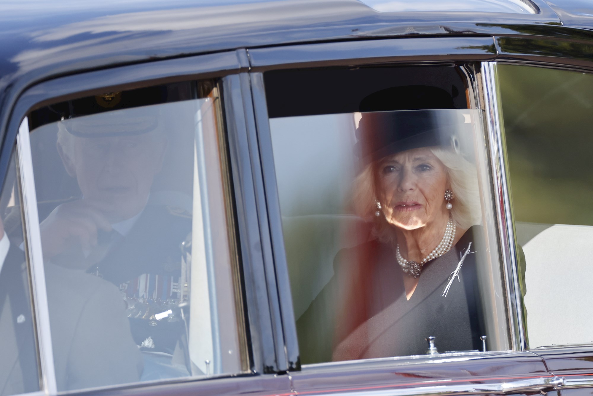 Prva nakon kraljice majke: Na Charlesovoj krunidbi bit će okrunjena i Camilla