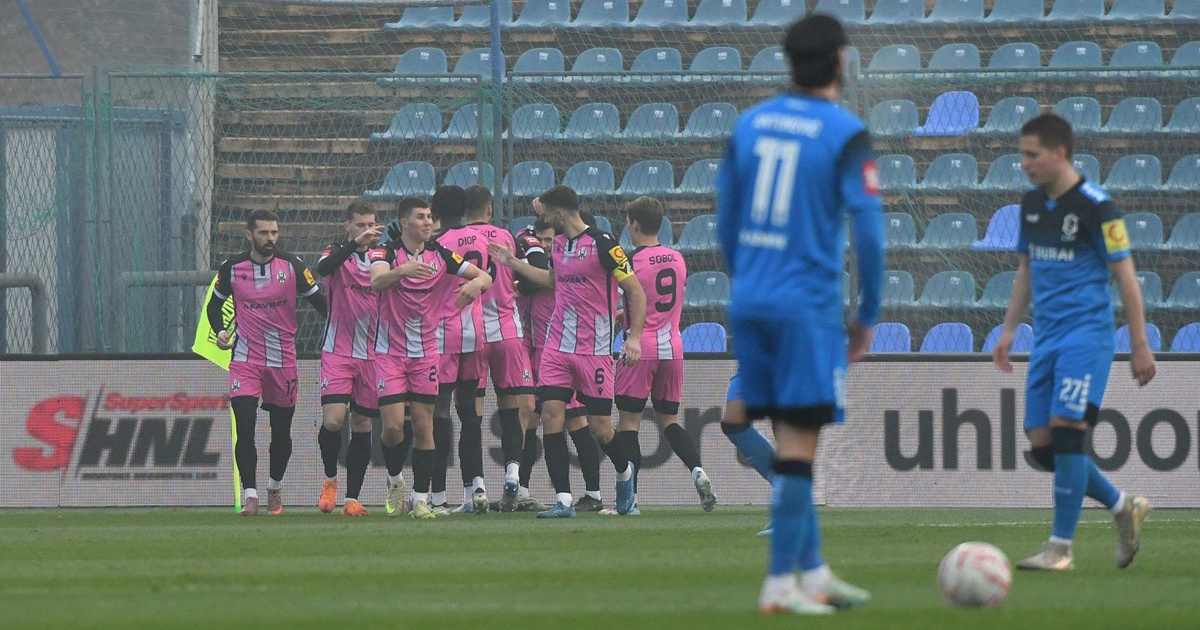 UŽIVO Lokomotiva s dva brza gola došla u veliko vodstvo, gusta magla kvari utakmicu