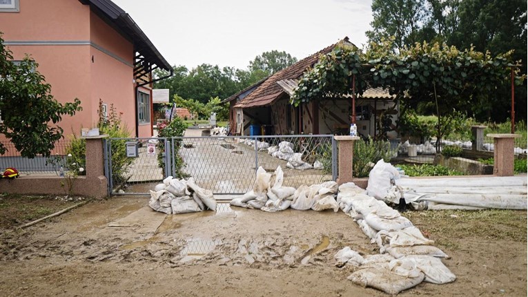 FOTO I VIDEO Pogledajte kako danas izgleda naselje koje je Drava potpuno poplavila