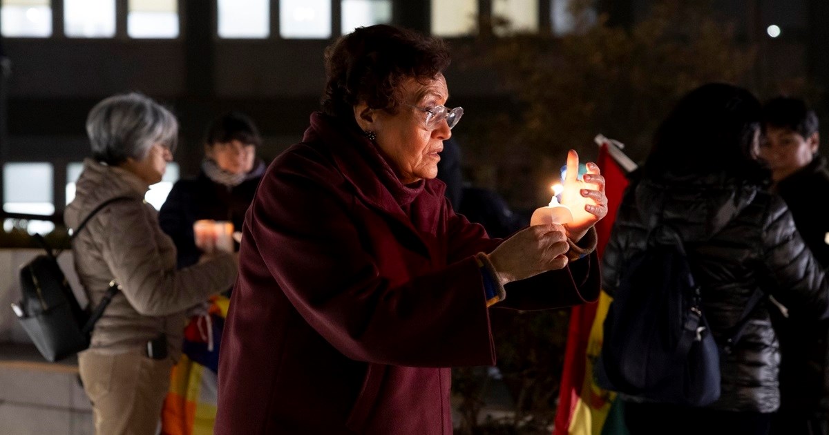 Ljudi diljem Latinske Amerike mole za Papu nakon što mu se stanje pogoršalo