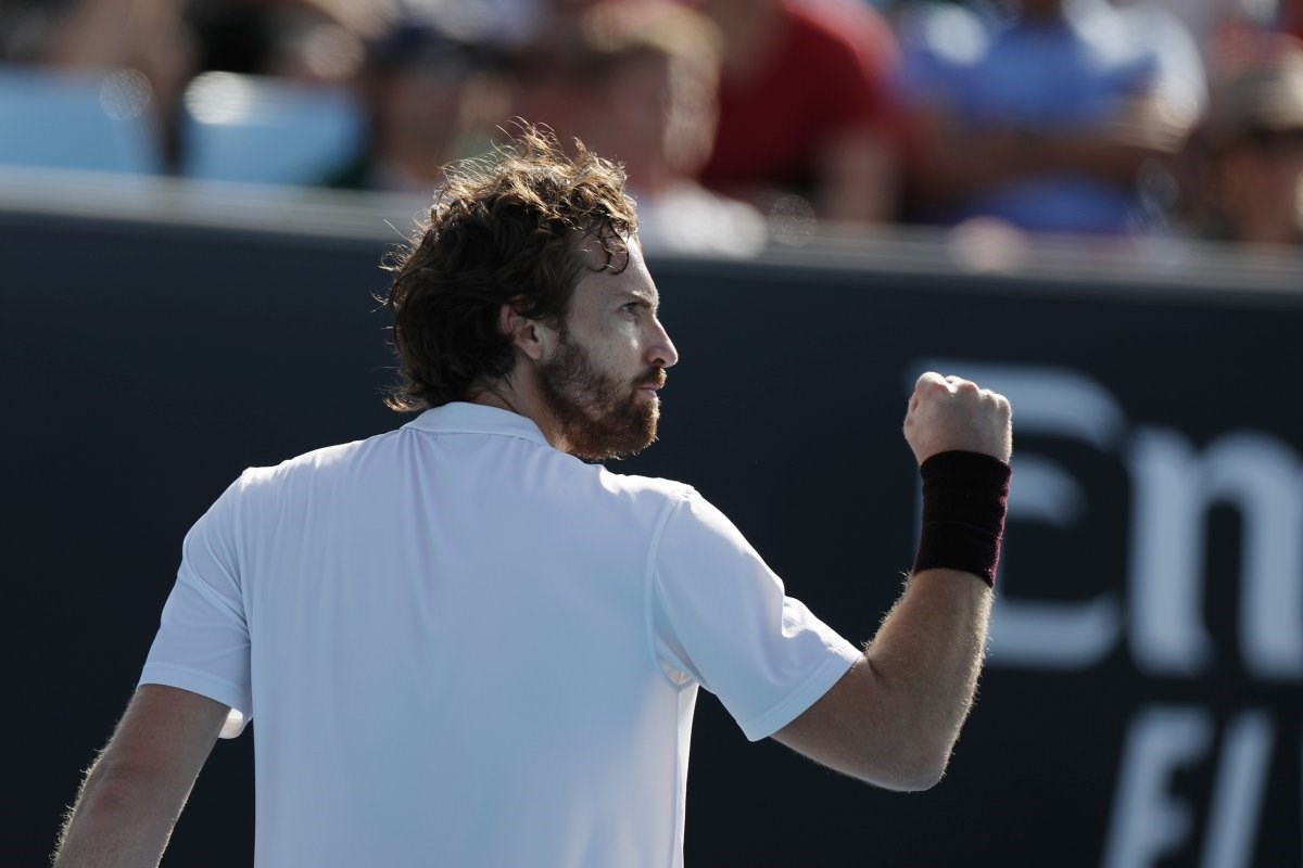 Došao na Australian Open s jednim parom tenisica, a sad je u trećem kolu