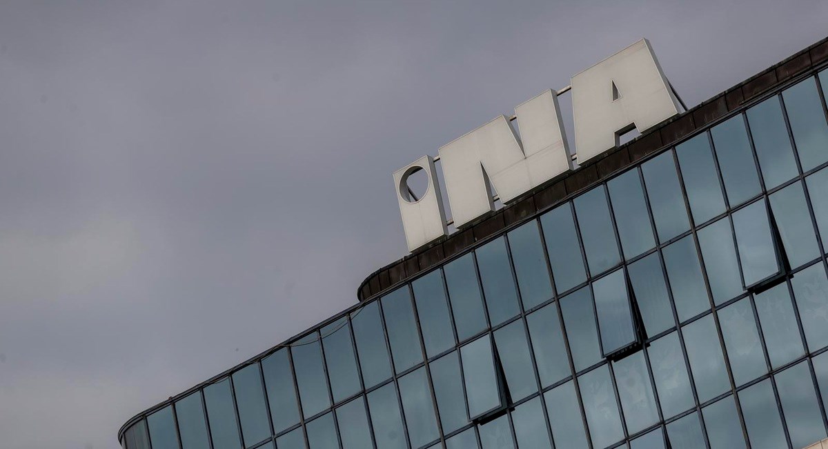 Davor Štern: Mađarska će preuzeti NIS, a INA će ostati igračka MOL-a