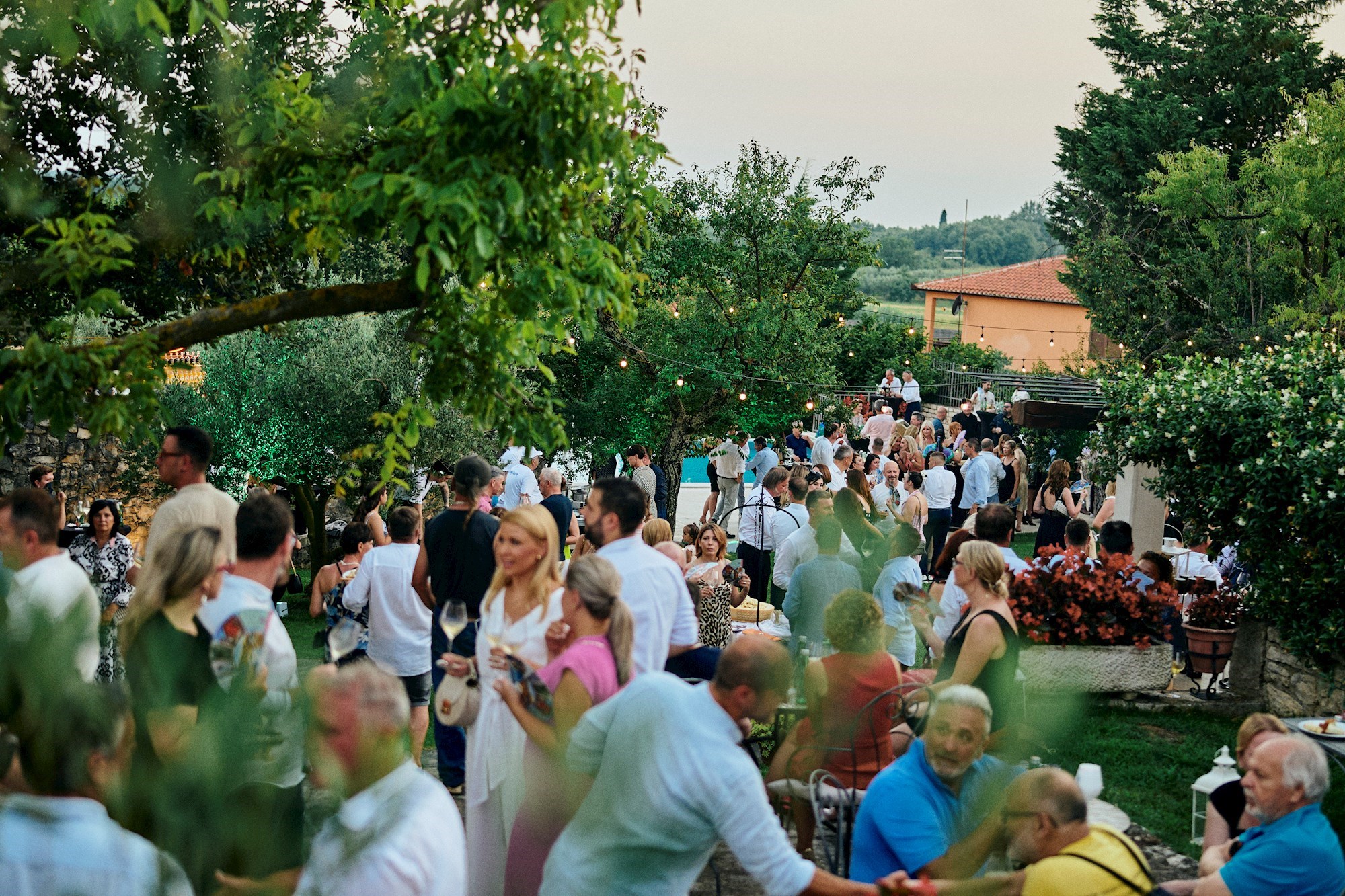 Legendarni San Rocco proslavio 20 godina uz Grašu, dondole i šampanjce u potocima