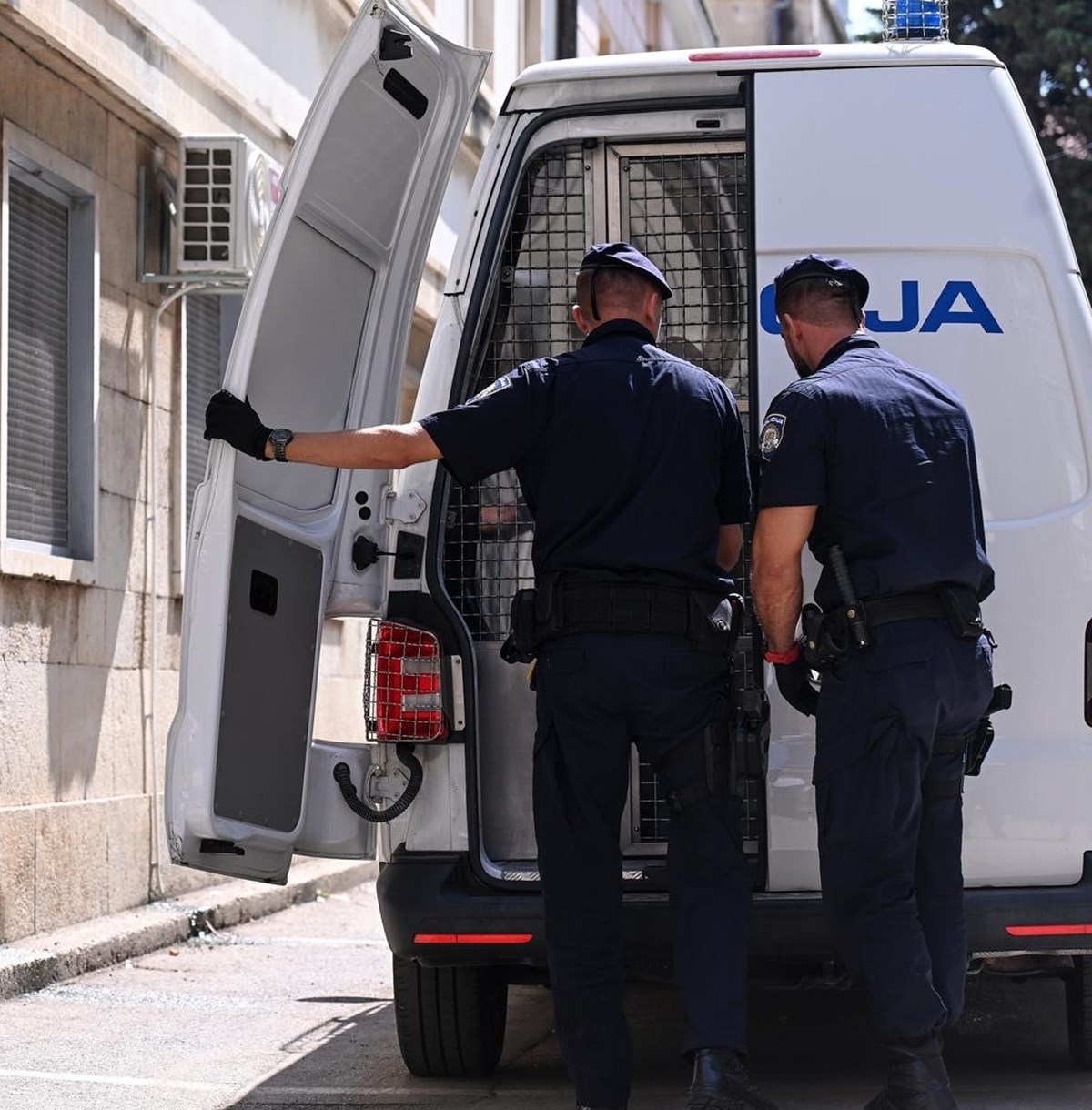 Dva slučaja spolnog uznemiravanja djece kod Zadra. Uhićeni Egipćanin i Indijac