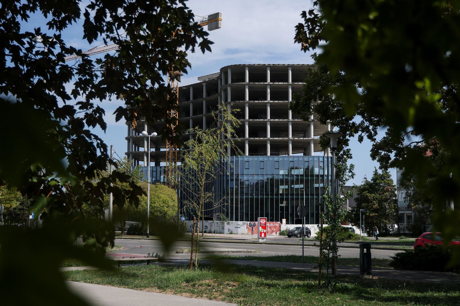FOTO I VIDEO Ova zgrada konačno prestaje biti jedno od najvećih rugla Zagreba?