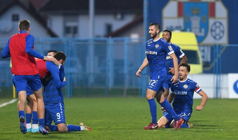 SLAVEN - RIJEKA 2:1 Spektakularan gol Hoxhe, Slaven na bod od trećeg Osijeka