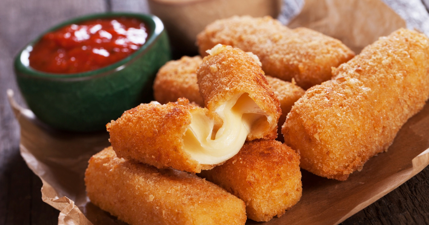 5 brzih zalogaja sa sirom za savršen doček Nove godine