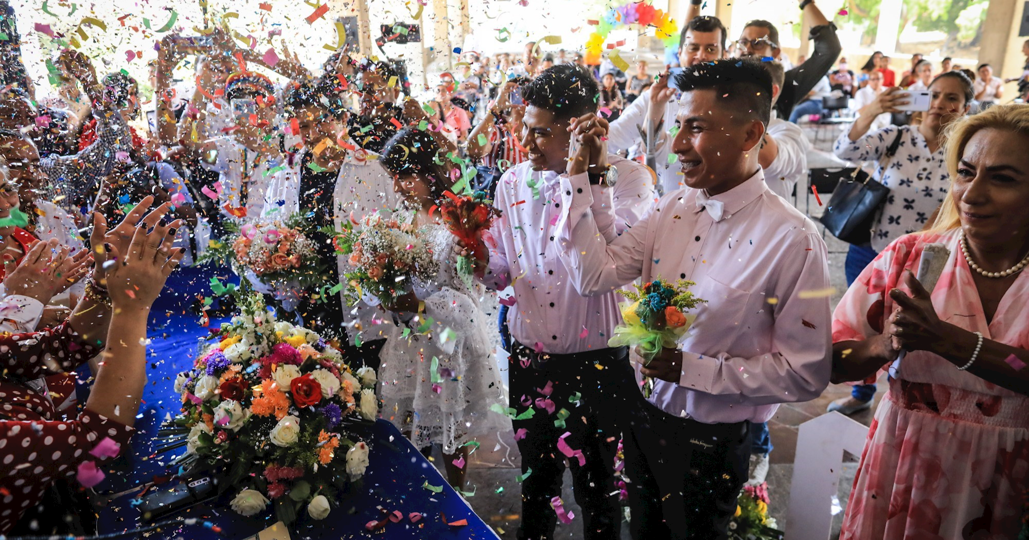 U Meksiku održana masovna proslava istospolnih vjenčanja i promjene spola